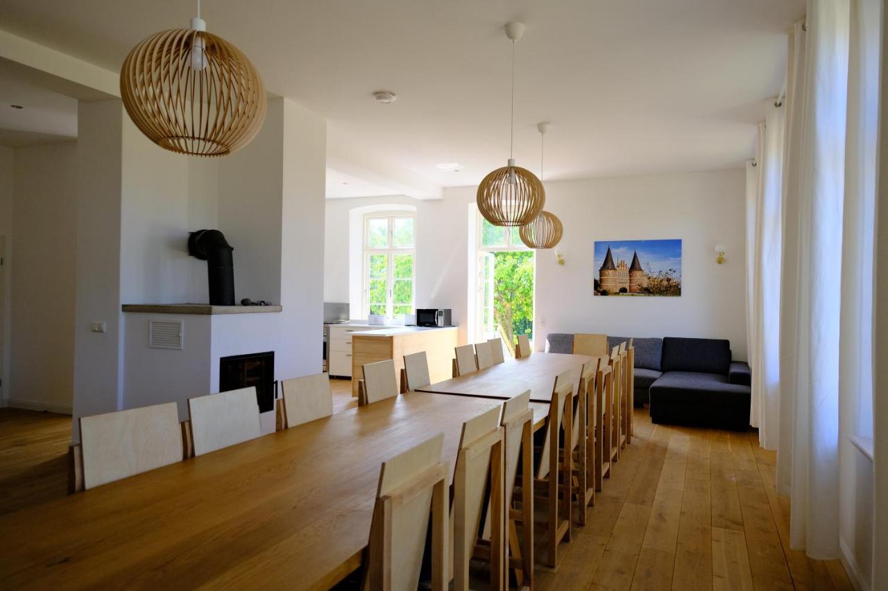 Ferienwohnung Gutshaus Klein Voigtshagen Dassow Exterior foto
